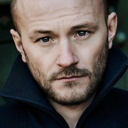 Moritz Grove - 為愛朗讀演員 飾演Holger