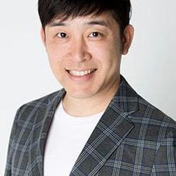 阿部公二 飾演 Tatsuya Suzuki