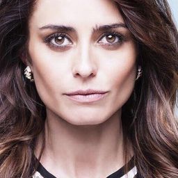 Patrícia Tavares 飾演 Maria José Freitas do Amaral