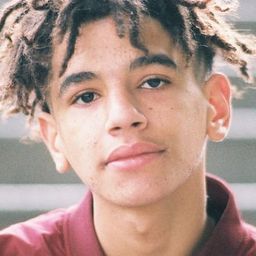 Samuel Vincent 飾演 Marwann