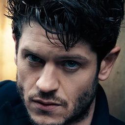 伊萬·瑞恩 飾演 Greg