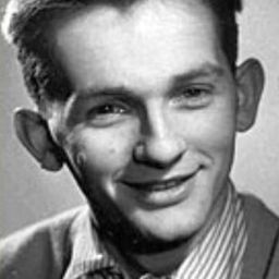 Andrzej Herder 飾演 Lorry Driver Marian Pawlak