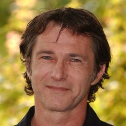 布魯諾·沃爾科維奇 - 機密邂逅演員 飾演Capitaine Courson