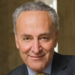 Chuck Schumer - 24 Hours: Assault on the Capitol演員 飾演Self