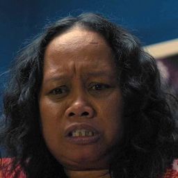 Nining Yuningsih 飾演 Ibu Ani