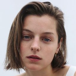 艾瑪·可林 飾演 Cassandra Nova