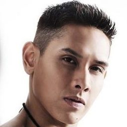 格尼德拉·畢摩 飾演 Jem