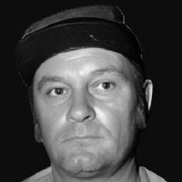 Eddy Chandler 飾演 Marine Sergeant - Panama's Buddy