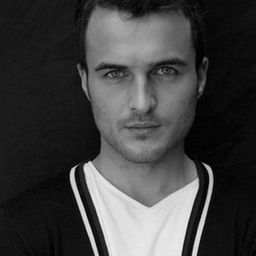 強納森·德穆格 飾演 Patrick