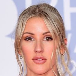 Ellie Goulding 飾演 Self - Narrator (voice)