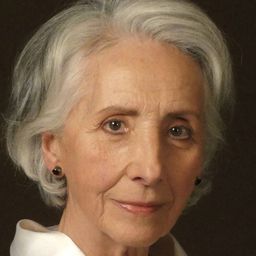 瑪貝·蕾芙拉 飾演 Pilar