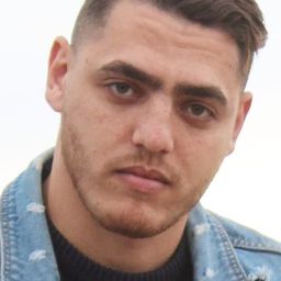 Jalal Quarriwa 飾演 Sabri