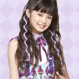 Toa Harada 飾演 Shizuki Yotsuba