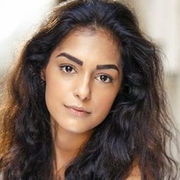 曼普里特·班芭拉 飾演 Jade