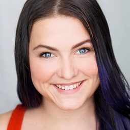 Tamara Lynn Chambers - 十月建造的房屋 2演員 飾演Haunted House Ghoul