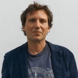 Giovanni Davide Maderna 飾演 