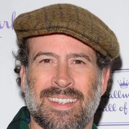 Jason Lee - 魔怪屋演員 飾演Bones (voice)