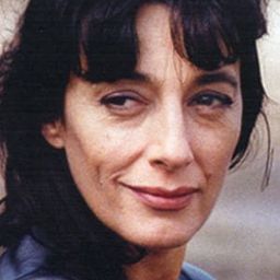 Catherine Gandois 飾演 Mme Andria