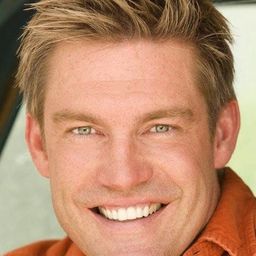 Judson Mills 飾演 Redneck Joey