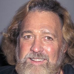 Dan Haggerty 飾演 King Ferdinand IV / Swarm Lord (voice)