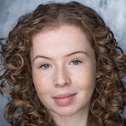 Amy Trigg - 一報還一報演員 飾演Juliet