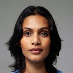 Rizelle Januk 飾演 Hathor