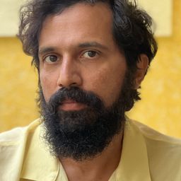 Sarang Sathaye - 幼獅王朝演員 飾演Ganoji