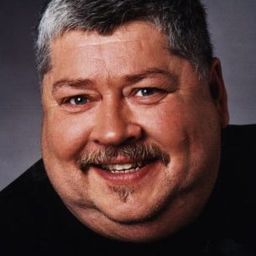 Peter Harryson 飾演 Göran