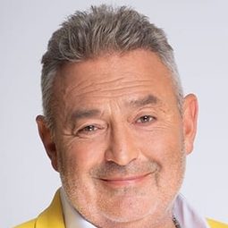 Károly Gesztesi 飾演 Feri