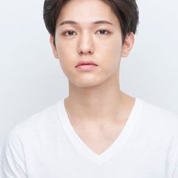 Kondo Yohdi 飾演 Imaizumi Yūtaka (Yūta)