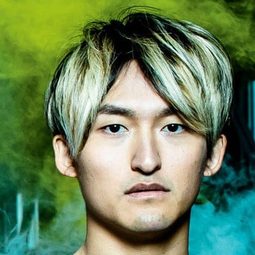 小浜良太 飾演 Self