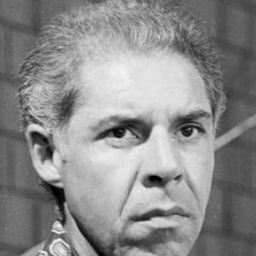 Hélio Ary - 銷魂三人組演員 飾演Venceslau Diniz