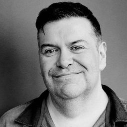 Tom Urie - Still Game: The Story So Far演員 飾演Self - Martin