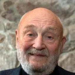 Rolf Hoppe - 昨日盛開的花朵演員 飾演Professor Norkus