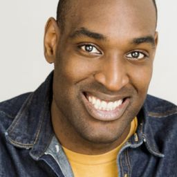 Troy James 飾演 Nerezza