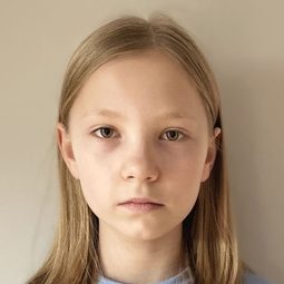 內勒·阿倫斯邊爾 飾演 Inge-Brigit Höss