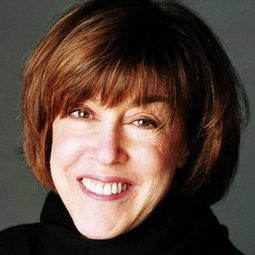 諾拉·艾芙倫 - Inventing David Geffen演員 飾演Self