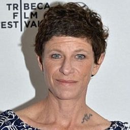 Marion Vernoux 飾演 Nurse