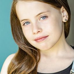 Taylor Belle Puterman 飾演 Little Cassandra