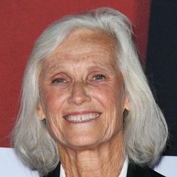 Sallye Hooks - 造訪天堂演員 飾演Hattie Mann