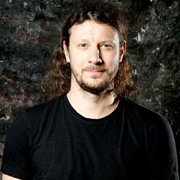 渥伊切克·索拉斯 飾演 Gym Teacher