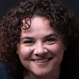 Shannon McDonough - 隱形之人演員 飾演Jimmy's mom