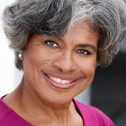 Greta Glenn 飾演 Mama Rose