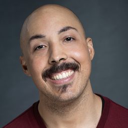 Anthony Sardinha 飾演 Kabir (voice)