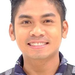 Naphat Chumchittri 飾演 Samran