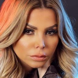 Razan Maghrabi 飾演 