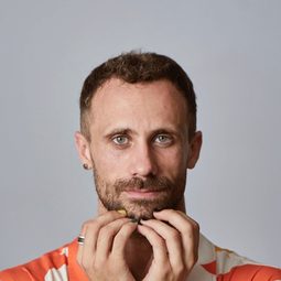 奧利歐·普拉 - 野生向日葵演員 飾演Oscar