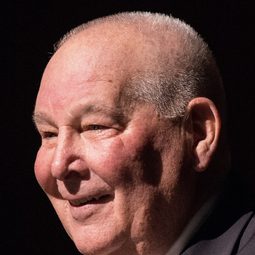Augie Garrido 飾演 Self