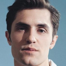 菲爾·鄧斯特 - How to Train Your Dragon 2演員 飾演Eret