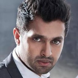 Vineeth Kumar 飾演 Shajahan